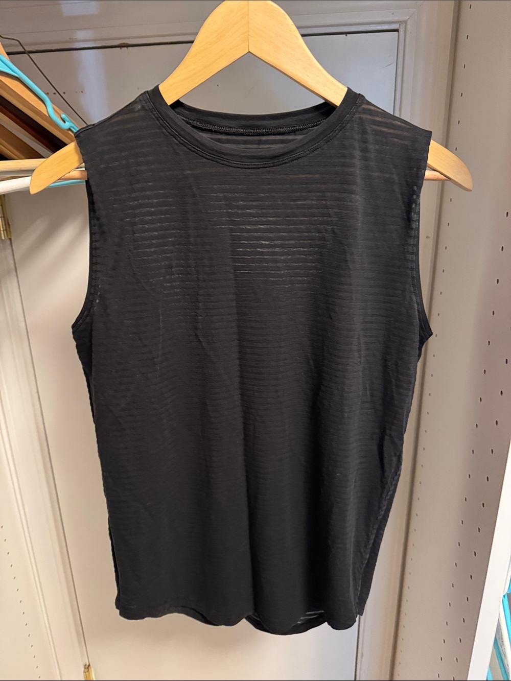 Lululemon Black Sleeveless Women's Top size 6
